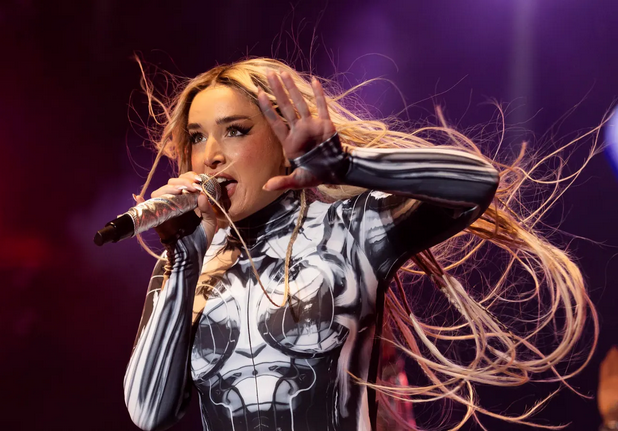 LA CANTANTE LOLA ÍNDIGO ANUNCIA SU RETIRO TEMPORAL DE LA MÚSICA