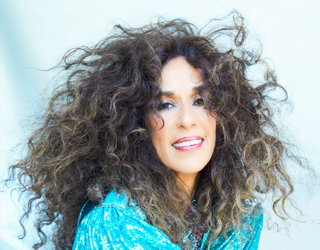 ENTRADA LIBRE PARA VER A ROSARIO FLORES EN EL HUÉRCAL LIVE 2026